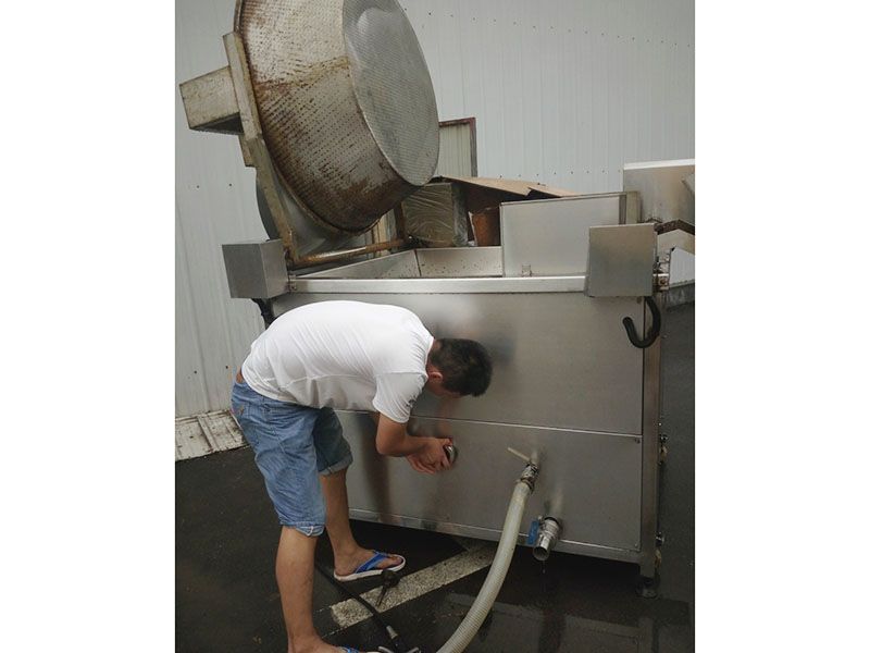 杏鮑菇全自動(dòng)油炸機(jī) (1)